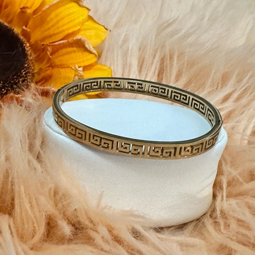 Gold Greek Key Bangle Bracelet NEW!